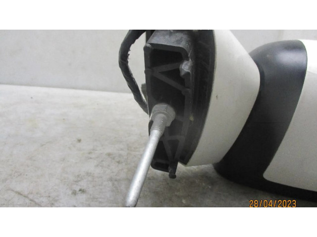 Зеркало электрическое правое Citroen C5 2005-2008 года