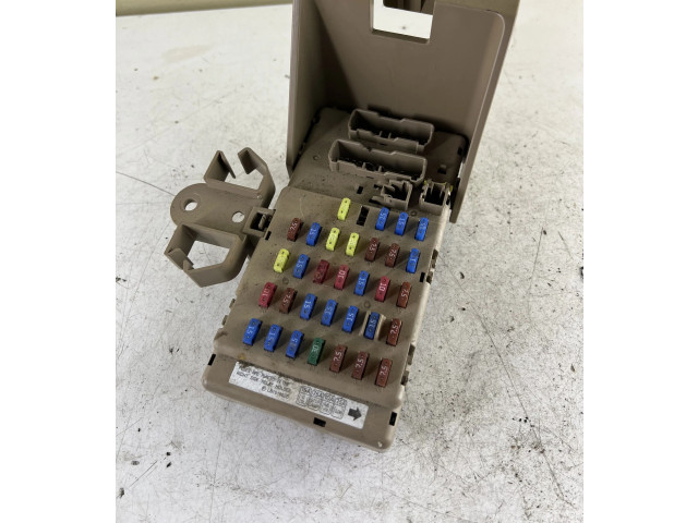 Блок предохранителей 82201AG041, 802221 Subaru Outback