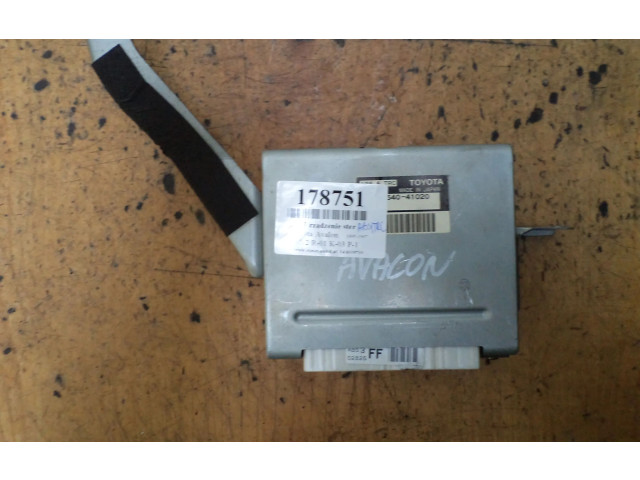 Řídící jednotka    Toyota Avalon XX10 1997