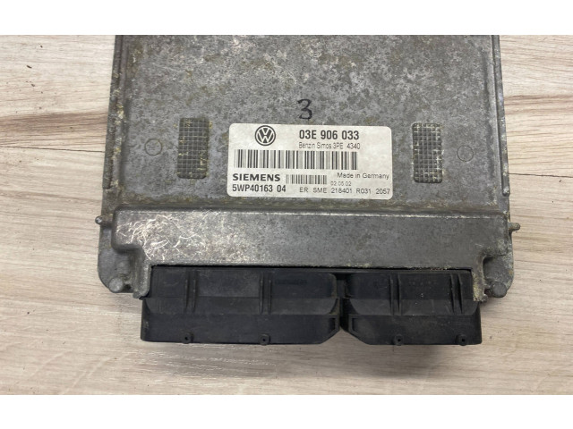 Блок управления двигателя 03E906033, 5WP4016304   Skoda Fabia Mk2 (5J)