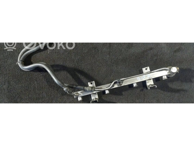 Топливная рампа Saab 9-5 2.0