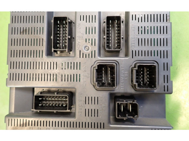 Блок предохранителей 9663798480P08-00 Citroen C4 I