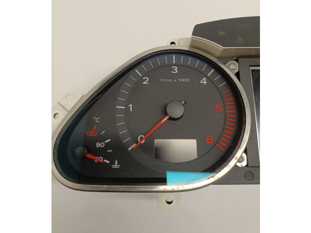 Přístrojová deska Audi Q7 4M 2008 4L0920930T, 4F0910930C