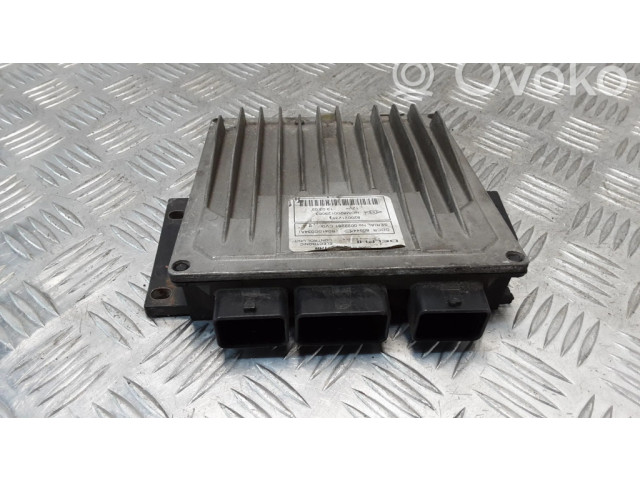 Блок управления двигателя 8200212351, 8200129063 Renault Clio II