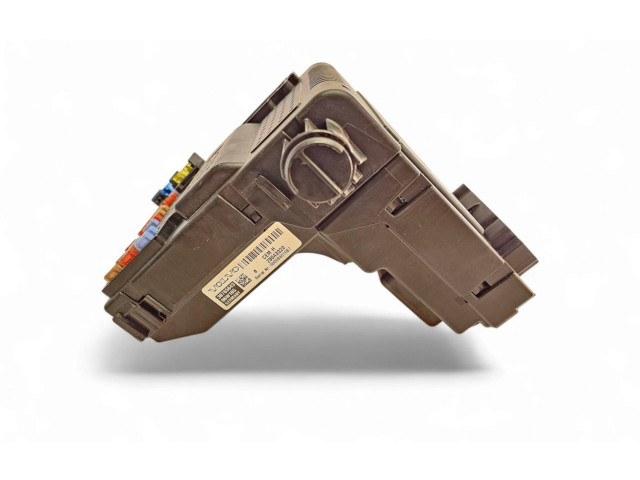 Блок предохранителей 30765643, 28043320   Volvo XC90    