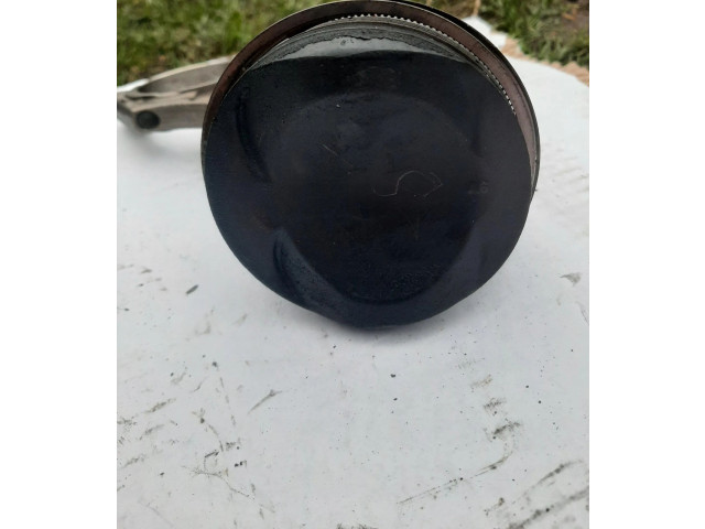 Píst KRB3   Audi A8 S8 D3 4E     