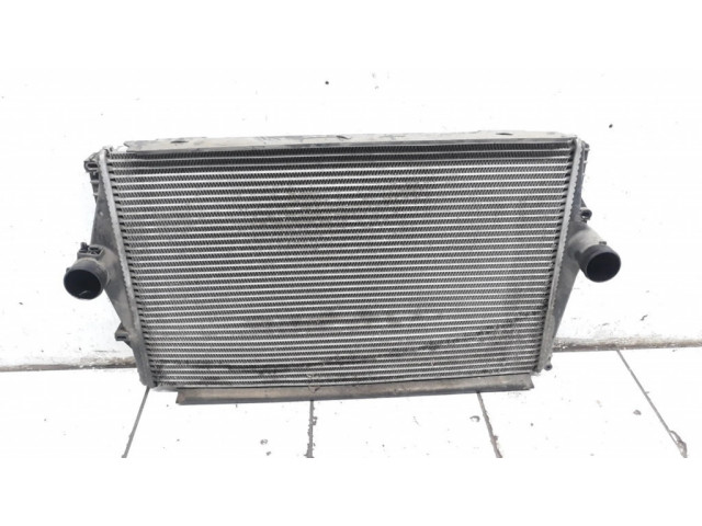 Интеркулер 30741580 Volvo V70 2.4