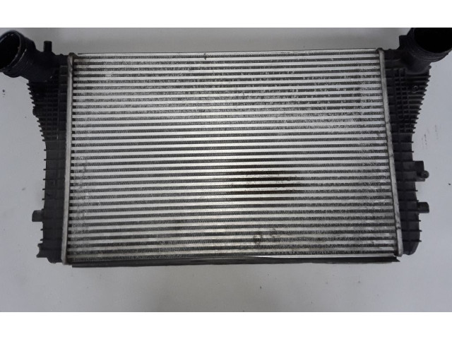 Интеркулер  1K0145803L   Volkswagen Touran I 