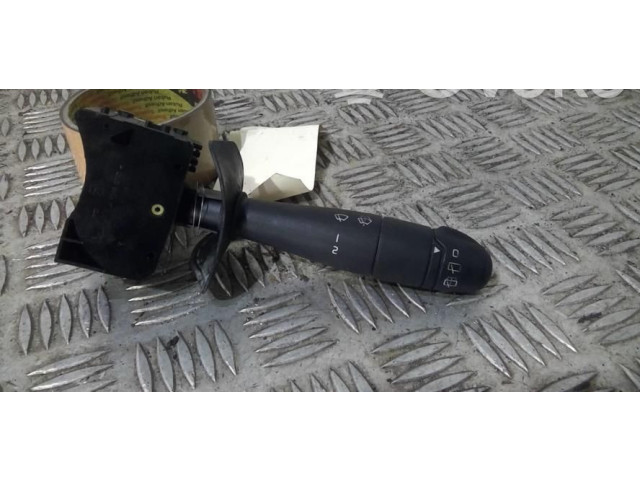 Ручка стеклоочистителей 6001549644 Dacia Logan I