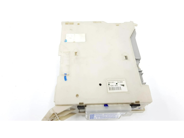   Pojistková skříňka 8273030A83, 8273030E23   Lexus GS 250 350 300H 450H 2006