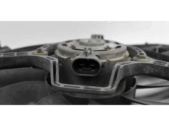 Вентилятор радиатора         Fiat Punto (188) 1.2