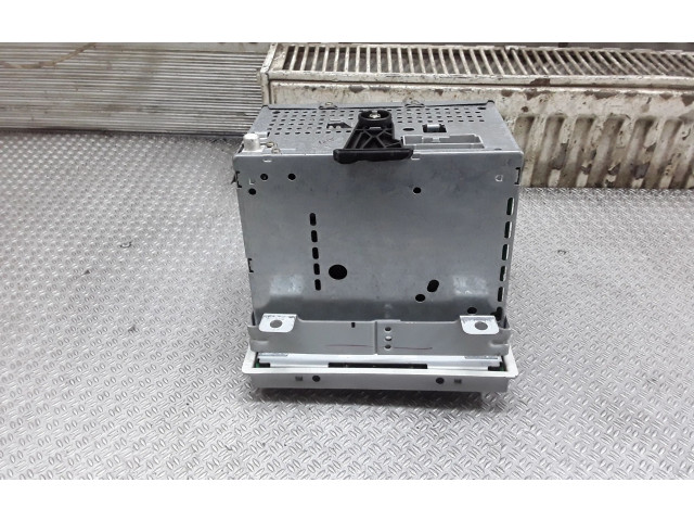 Радио/ проигрыватель CD/DVD / навигация Ford Fusion 2002 - 2005 года