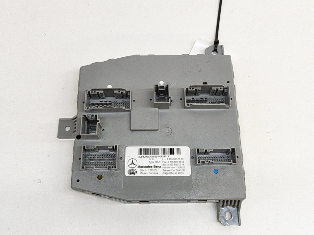 Блок комфорта A2059006330, A2059013904   Aston Martin DB11   