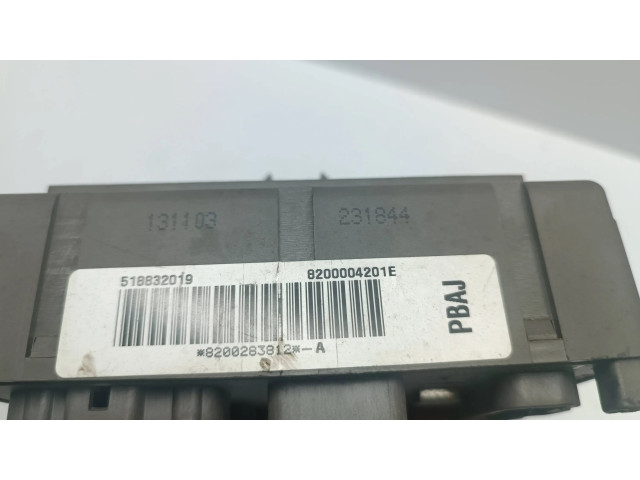   Pojistková skříňka 8200004201E, 8200283812   Renault Espace IV 2004