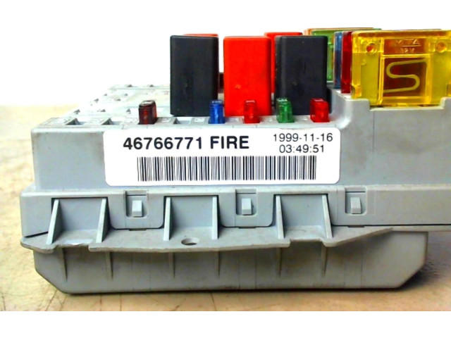   Pojistková skříňka 46766771, 46766771   Fiat Punto (188) 2000