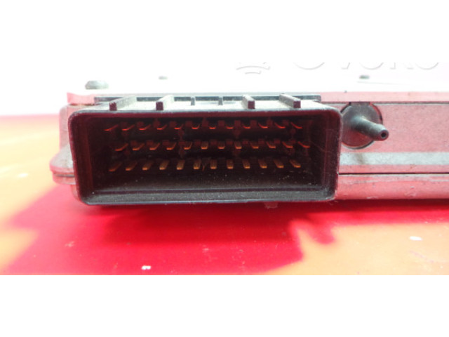 Блок управления двигателя MKC104022E, 41066 Rover 100