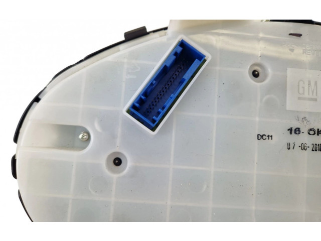 Панель приборов 13346184 Opel Meriva B