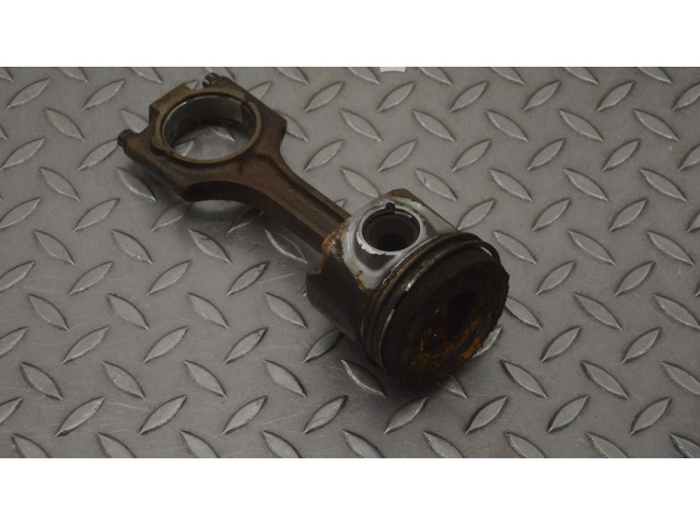 Поршень D 5244 T4 Volvo XC60