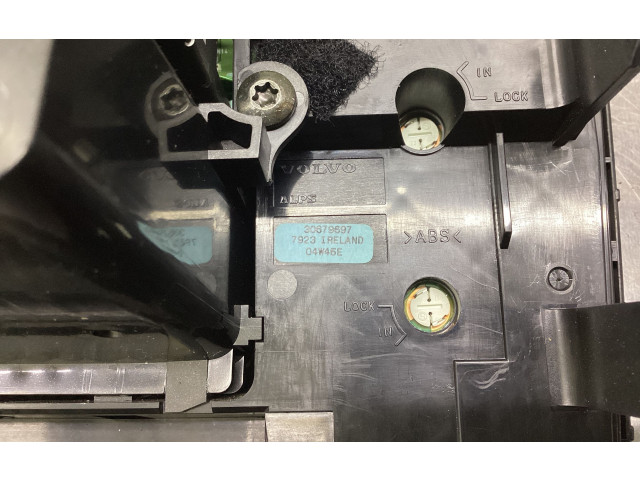 Радио/ проигрыватель CD/DVD / навигация 30679697, 7923TR   Volvo XC90