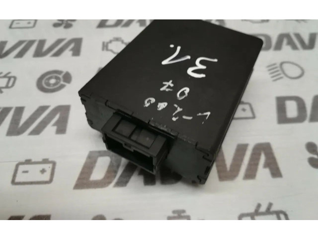 Блок предохранителей Mitsubishi L200