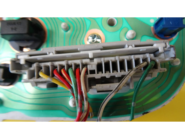 Панель приборов 8301097208, 2573105731 Daihatsu Sirion