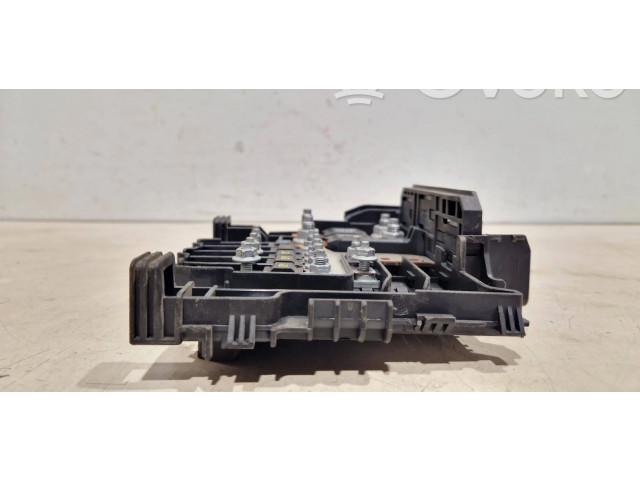 Блок предохранителей 30659092 Volvo V70