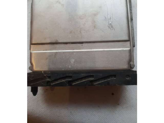 Блок управления двигателя 0281001776, 1111   Volvo S70  V70  V70 XC