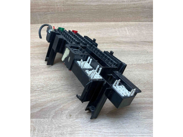 Pojistková skříňka 1685450240 Mercedes-Benz A W168 1997