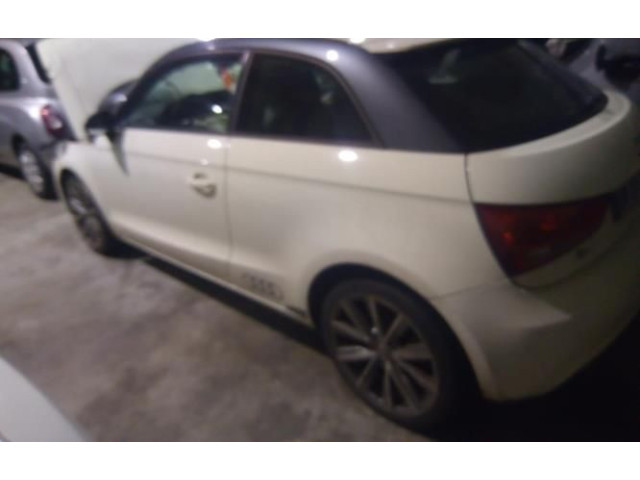 Панель приборов 8X0920930A   Audi A1       