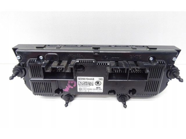 Блок управления климат-контролем 5E0907044AB Skoda Octavia Mk3 (5E)