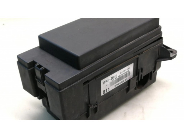 Блок предохранителей 911613E011   KIA Sorento    