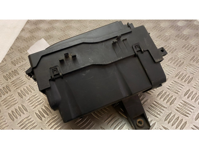 Блок предохранителей  GX7314A067AA, GX7314A076AA   Jaguar E-Pace    