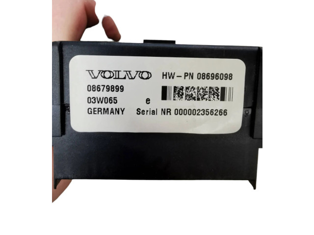 Блок предохранителей  08679899, 08696098   Volvo XC90    