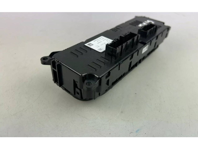 Блок управления климат-контролем M1BT-18C612-HC   Ford Escape IV