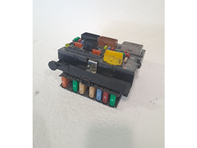 Блок предохранителей 9807028780 Citroen Berlingo