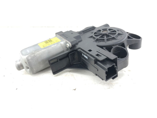 Передний двигатель механизма для подъема окон