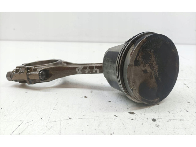  Поршень с шатуном  20V  Audi A3 S3 8L  