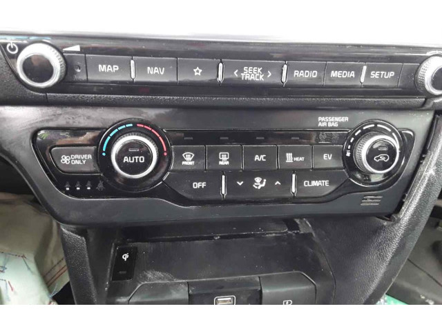 Блок управления климат-контролем    KIA Niro