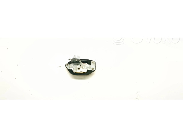 Замок багажника     Nissan NV200 2009- года