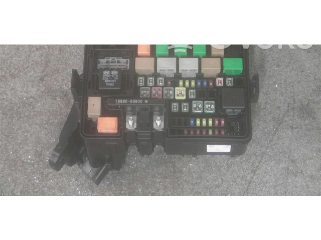 Pojistková skříňka 91335-H8380FOR KIA Stonic 2019