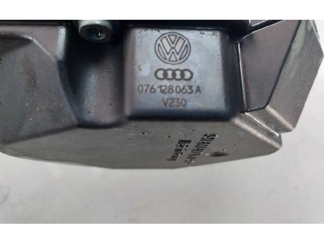 Дроссель 076128063A Volvo V40 Cross country