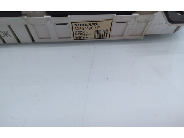 Панель приборов 30857490 Volvo S40, V40