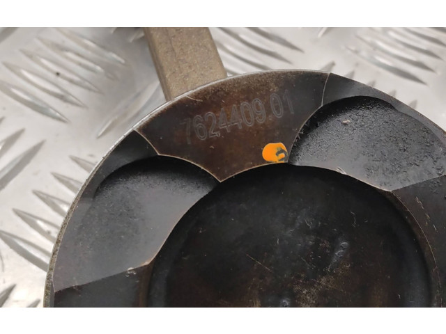 Píst 7624409, 7624408 BMW 5 GT F07 N55B30A