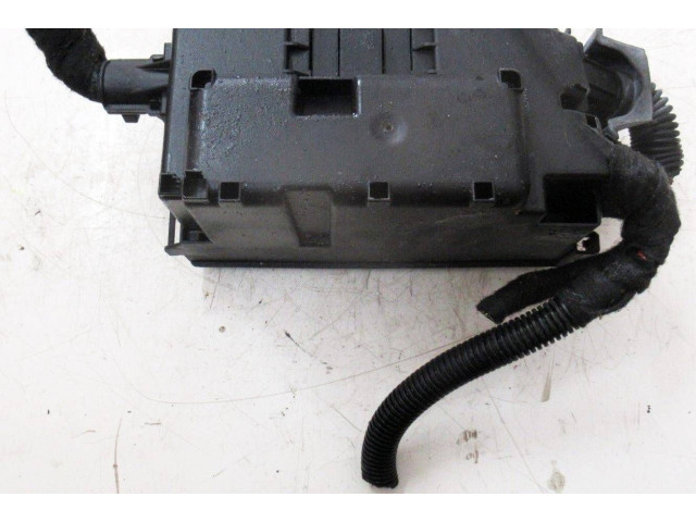 Блок предохранителей     Opel Meriva B    