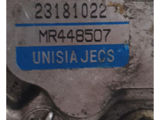 Přístrojová deska Mitsubishi Pajero 2001