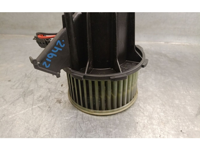 Вентилятор печки    8K1820021, 8K1820021C   Audi A4 Allroad