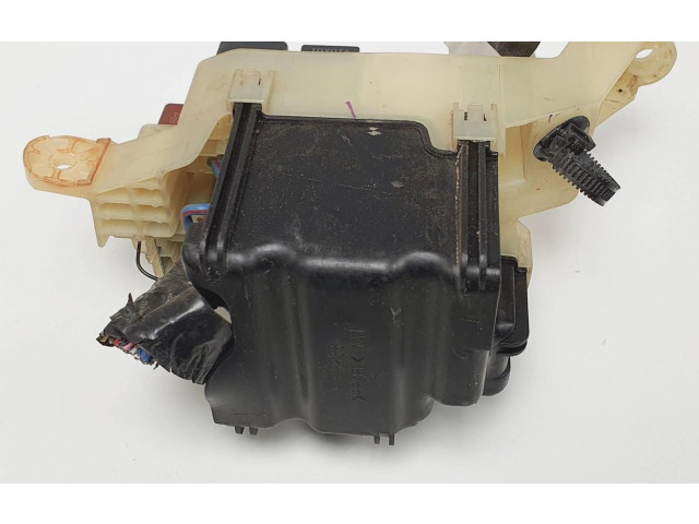 Pojistková skříňka Toyota MR2 (W30) III 2003