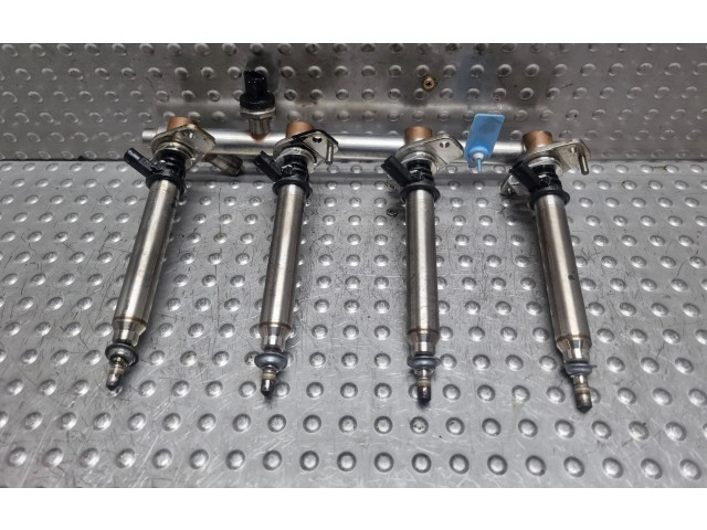 Vstřikovací lišta A2780700687, A2740700995 Mercedes-Benz C W205