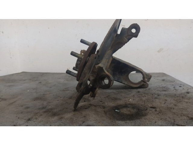 Передний поворотный кулак (ступица, цапфа)