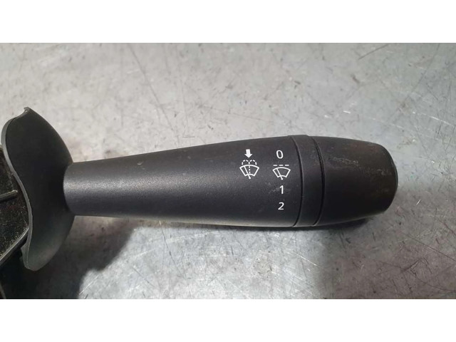 Ручка стеклоочистителей 255670736R, E11811140 Dacia Dokker